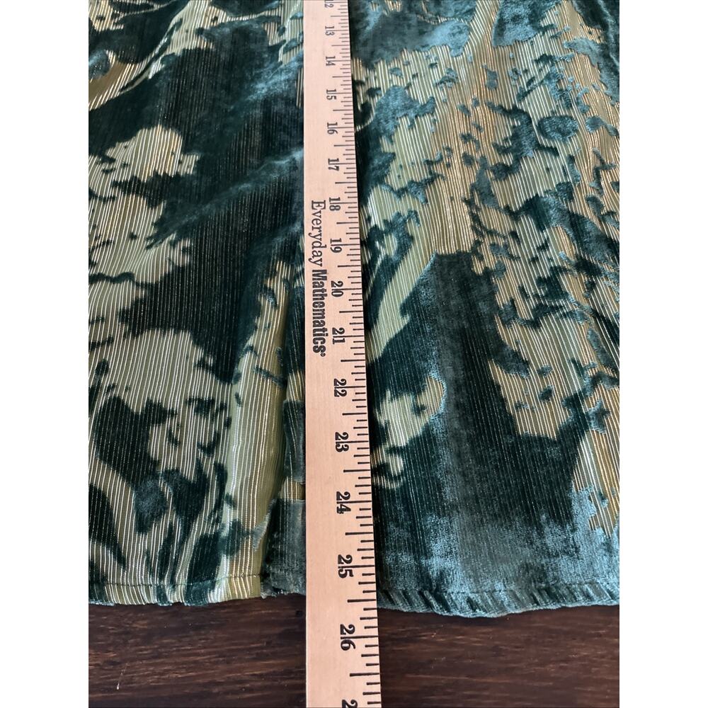 Modcloth A-line Velvet Burnout Skirt Textured Botanical Forest Green Size Large - Picture 3 of 13